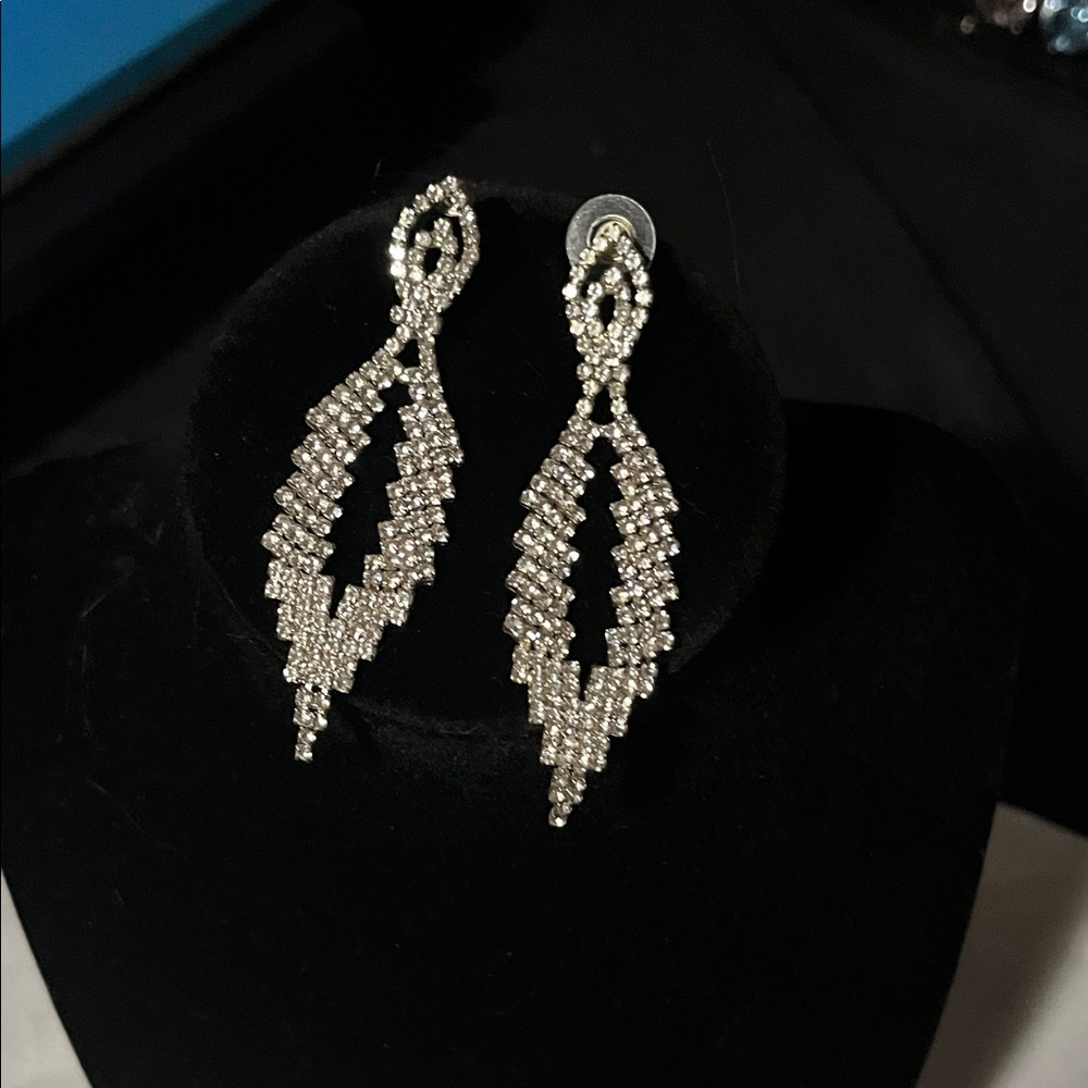 Elegant Silver Dangle Earrings